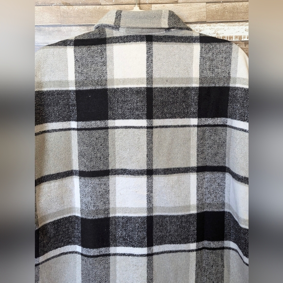 NWT Black Gray Plaid Flannel Shacket W Button Down - Picture 15 of 16